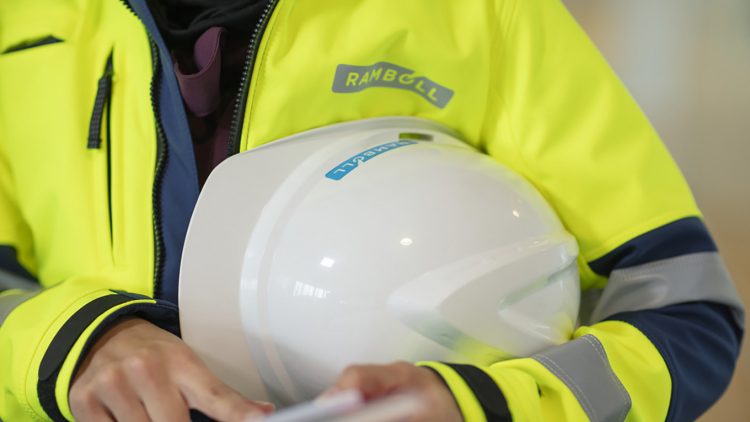 Factors to Consider in Choosing the Right Workwear Partner for Your Company