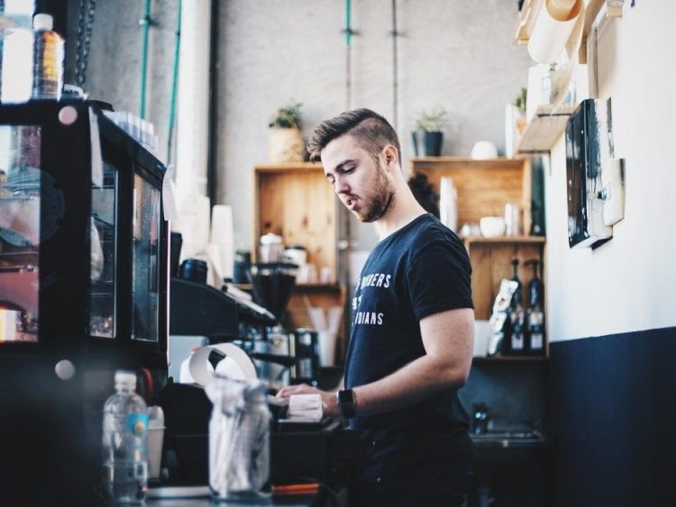 5 Things to Consider When Choosing a Restaurant Point of Sale Software