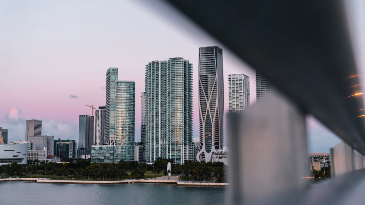 Miami Real Estate Agency: Find Your Perfect House at CardinalMiami.com