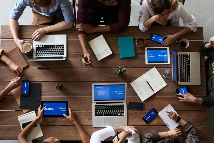 12 Best Tools for Efficient Team Management in 2021