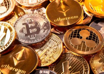 Transactions with Credit Cards vs. Bitcoin