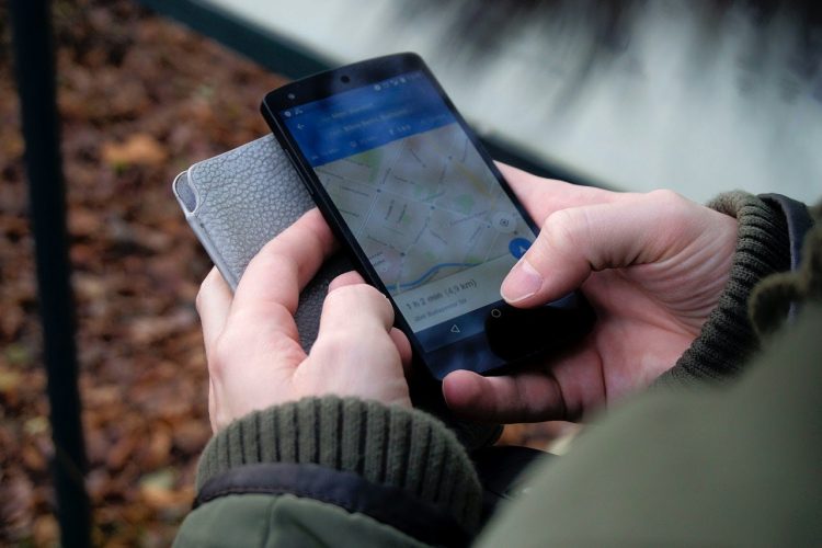 How Does Google Maps Help to Reach Destinations on Time?