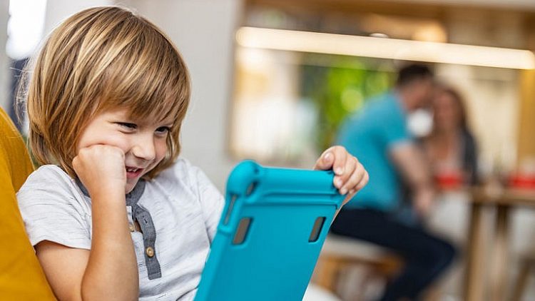 How to Wean Your Kids (And Yourself) Off Screens