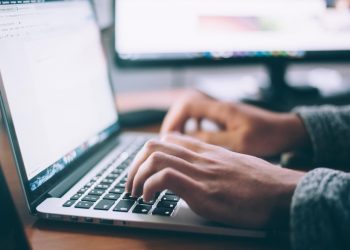 Advantages Of Laptop Rental for Business