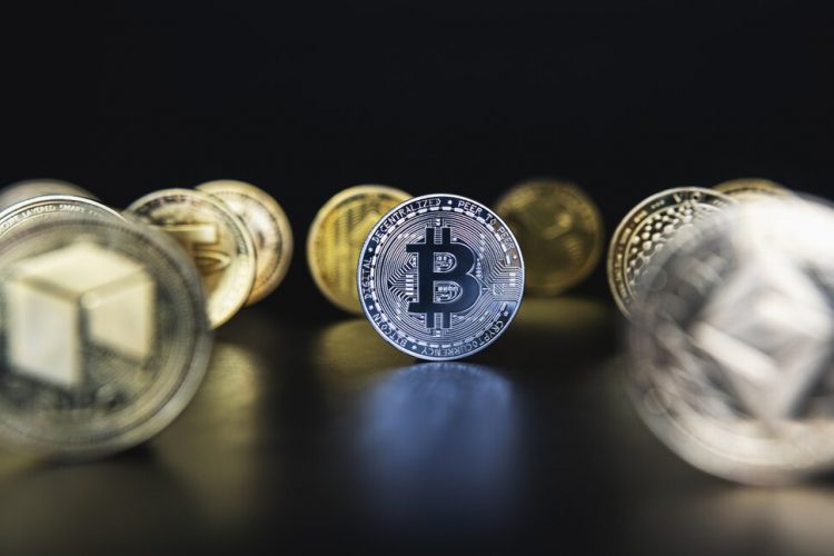 Bitcoin Vs Precious Metals- Which Should You Choose To Invest In?