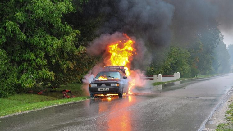 How to Avoid a Car Accident? : Pro Tips