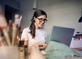 Why Are Blue Light Glasses So Popular Now?