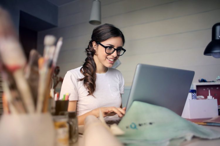 Why Are Blue Light Glasses So Popular Now?