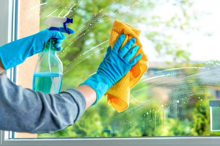 The proper ways to wash the windows