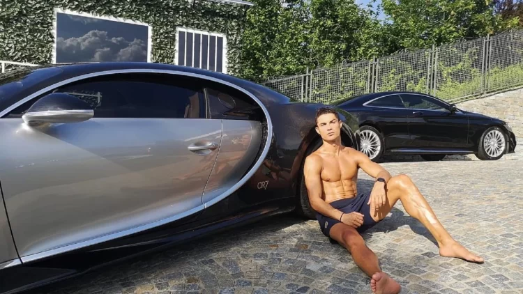 How much is Cristiano Ronaldo worth, what Luxury Items he owns?
