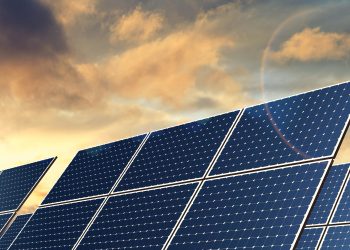The Benefits of Rooftop Solar Power Plants for Businesses in the UAE