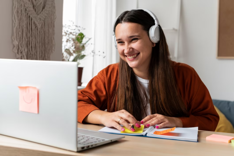 Digital Classroom: Transitioning from Conventional School to Online College