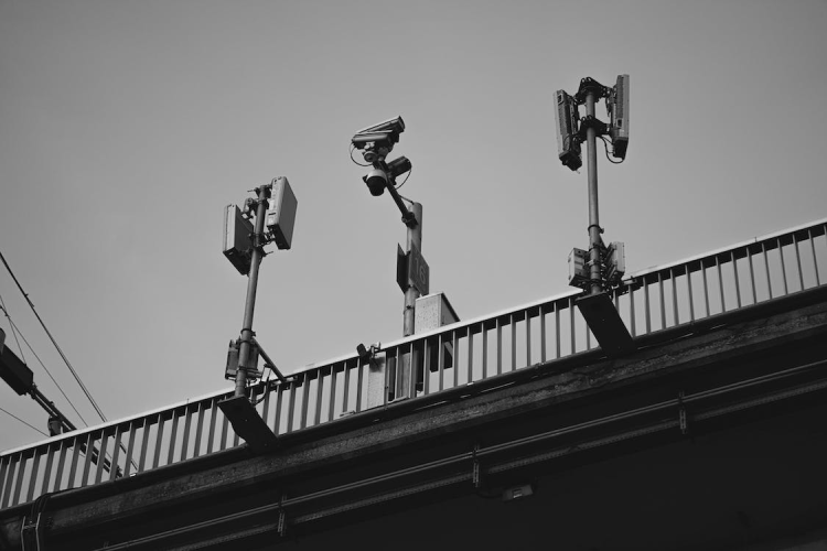 7 Reasons to Install Security Cameras at your Business