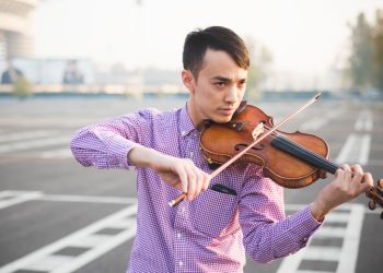 Finding the Right Violin Teacher in Singapore: A Guide for Beginners