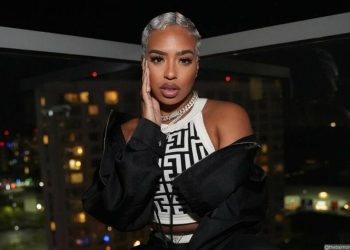 b-simone-net-worth