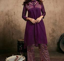 The Evolution of Kurta Sets: Traditional Roots and Contemporary Flair