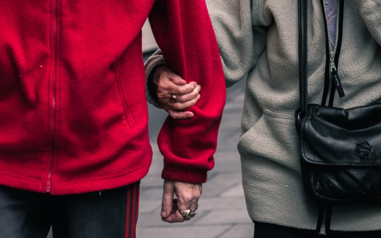 Home Care for Dementia: A Guide to Safety and Happiness