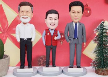Custom Bobble Heads As Personalized Christmas Gifts