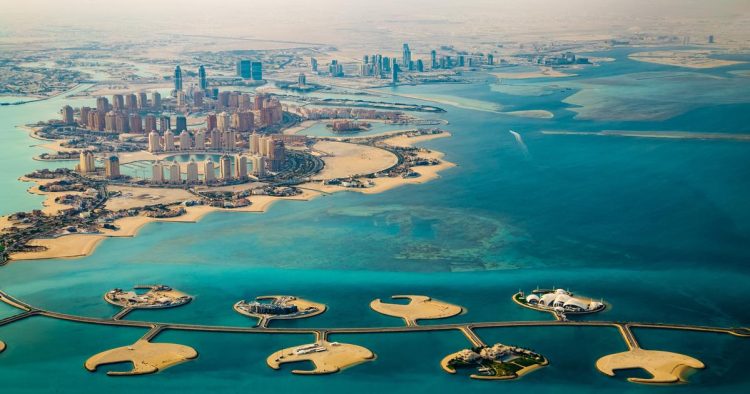 What is the cheapest month to fly to Qatar?