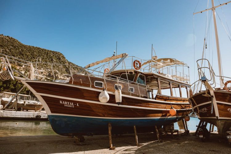 Breaking Down the Costs: How Much to Ship a Boat?