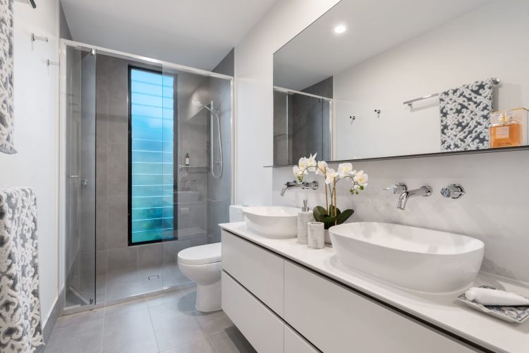 The Ultimate Guide to a Spotless Home: House Cleaning Tips and Tricks