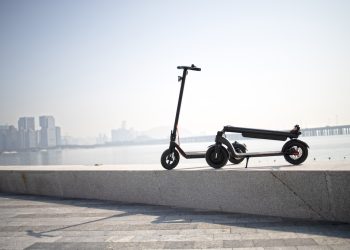 Choosing the Right Electric Scooter: A Guide for Riders with a Bit More Weight