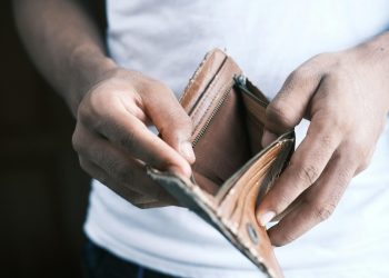 5 Things You Need to Consider When Choosing a Bankruptcy Lawyer