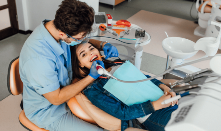 The Benefits of a Custom Denture Solution for Enhanced Comfort and Confidence