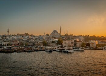 Exploring Istanbul’s Grand Hamams and Ottoman Palaces