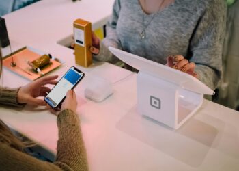 BNPL vs. Credit Cards: Which Is Better for You?