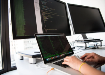 The Hidden Danger of Overstimulation: How Too Much Input Is Hurting Your Work Performance