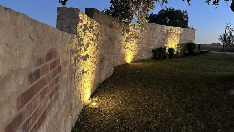 A Beginner’s Guide to Low Voltage Landscape Lighting Wire Lengths 