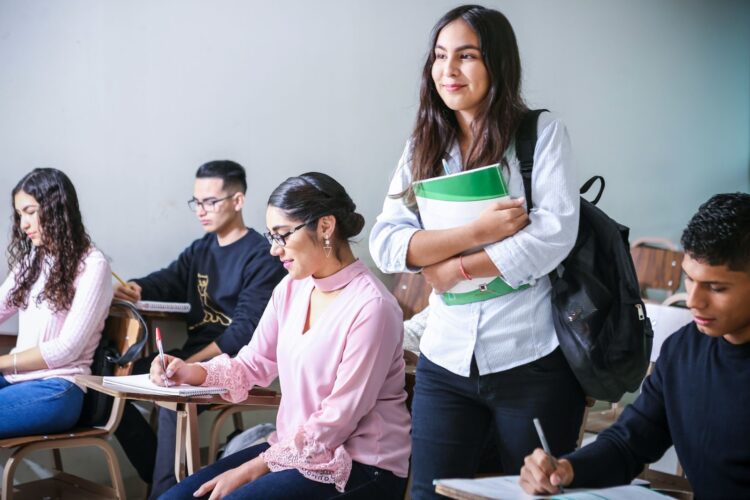 The Benefits of Studying Abroad: Should You Make the Move?