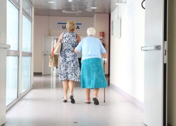 Protecting Your Savings: The Financial Advantages of Senior Citizen Health Insurance